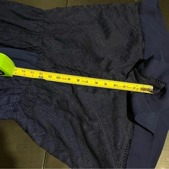 Adelyn Rae Navy Eyelet Lace Romper Sz M Long Sleeves Shorts - Picture 11 of 11